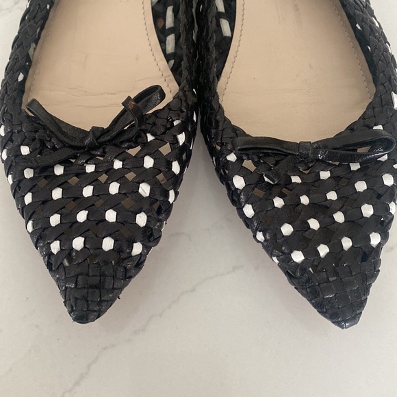 🩷❤️💜HOST PICK 💜❤️🩷PRADA FLATS❣️❣️ - Picture 2 of 5